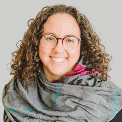 photo of Leigh senderowicz